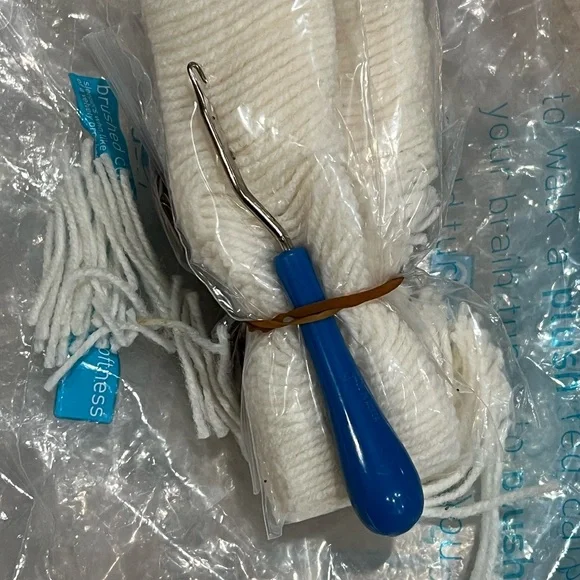 VTG Caron Latch Hook Rug Autumn Fantasy 24"×34" 1978 Almost Complete 1978 MCM - Picture 6 of 16